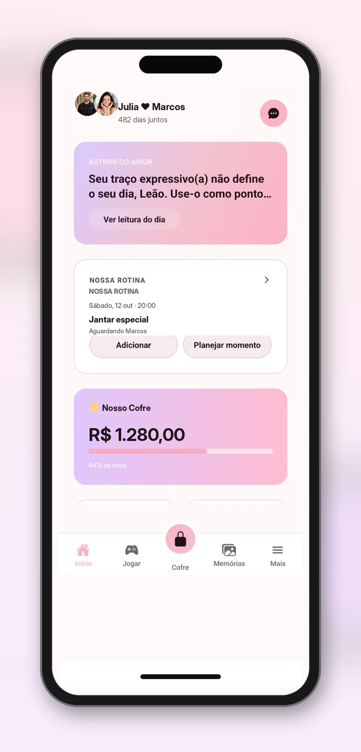 Tela Início do Cofre Love com o perfil do casal, leitura do dia, jantar combinado e resumo das metas simbólicas.